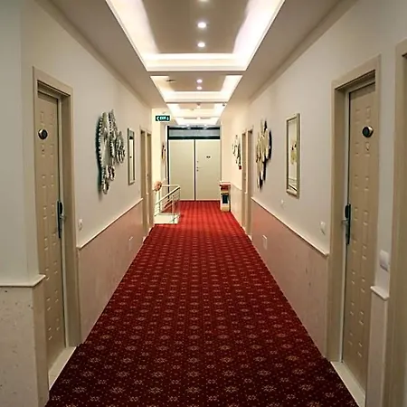 Hotel Park Tirana Babrru