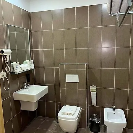 Hotel Park Tirana 3*