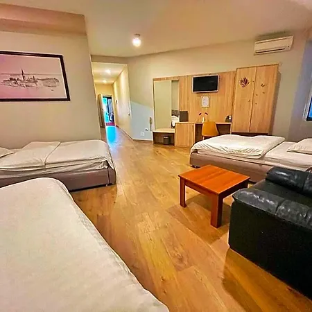 Park Tirana Hotel